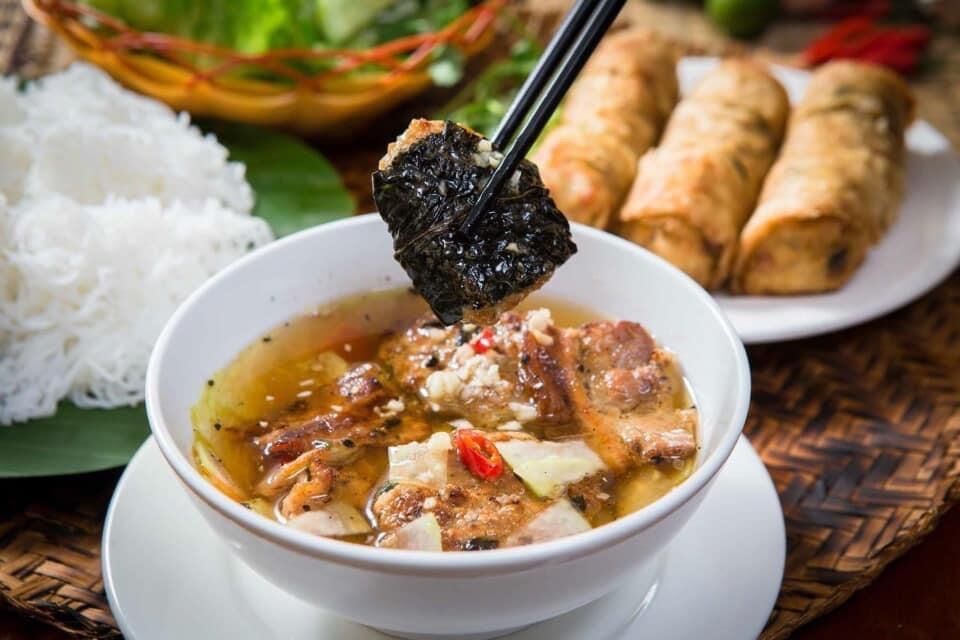 Dive into the celebrated flavors of Hanoi Travel